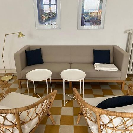 Beautiful Garden Apartment Steps From The Beach Menton Exterior photo